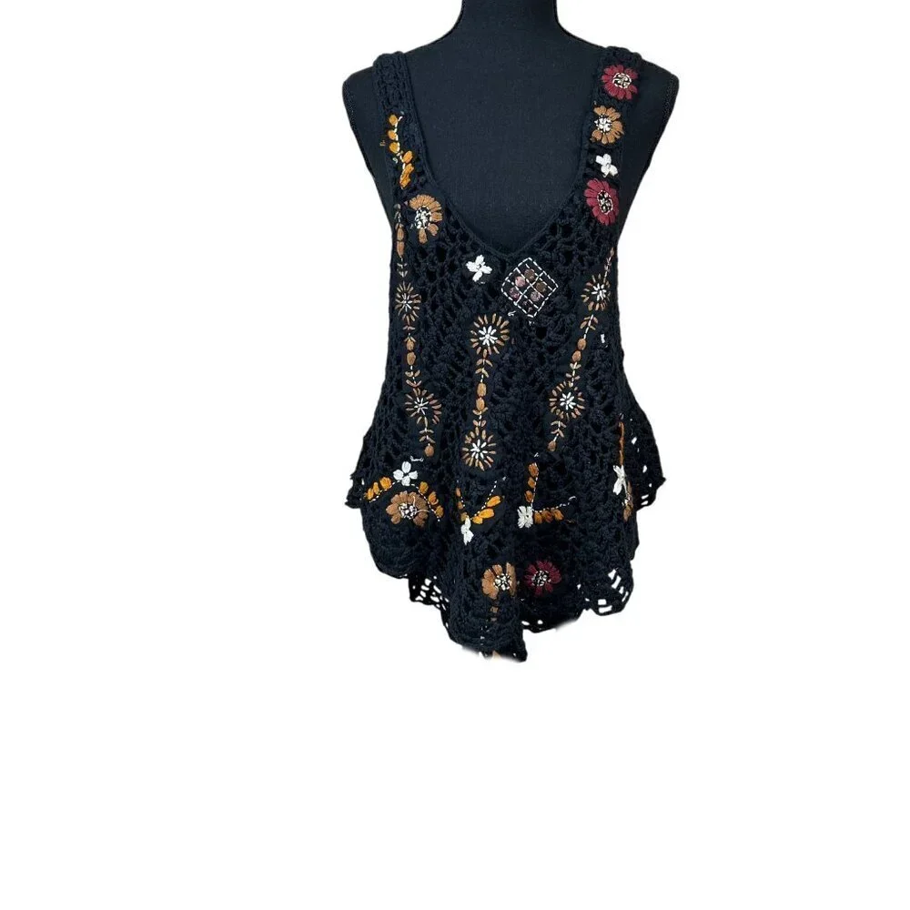 Free People NWT Black Sheer Embroidered Crochet Back Tie Tank Top Size XS - Picture 4 of 13